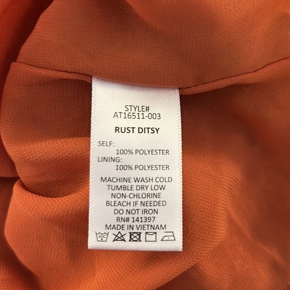 ASTR Boho Rust Ditsy Floral V-neck Long Sleeve Top Size Medium - Picture 7 of 7